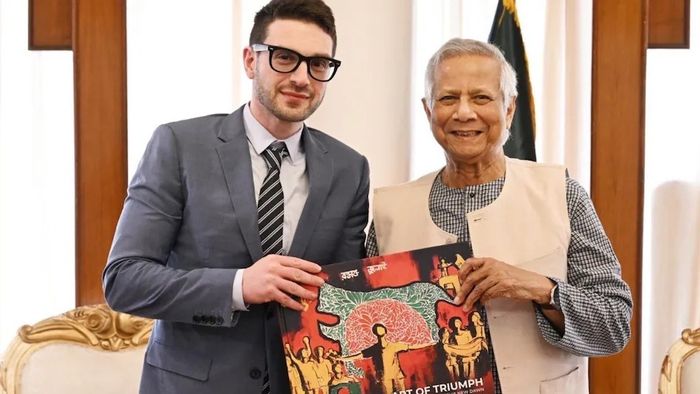 অ্যালেক্স সোরসের সঙ্গে ইউনূস।