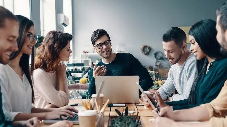 মাত্র ১০ হাজার টাকা ঢেলেছিলেন, রিটার্ন পেলেন ৭ কোটি টাকা এই যুবক মাত্র ১০ হাজার টাকা ঢেলেছিলেন, রিটার্ন পেলেন ৭ কোটি টাকা এই যুবক