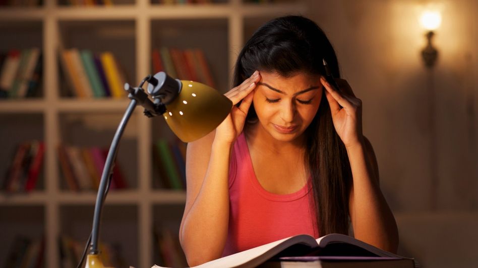 মাথা ব্যথা হলেই ইচ্ছে মতো ওষুধ খান? এসব ঘরোয়া প্রতিকারেই হবে উপশম মাথা ব্যথা হলেই ইচ্ছে মতো ওষুধ খান? এসব ঘরোয়া প্রতিকারেই হবে উপশম