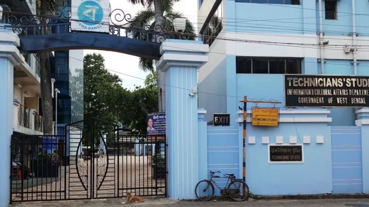 আজ শুক্রবার থেকে অনির্দিষ্টকাল ধর্মঘটে টলিউডের চিত্র পরিচালকরা