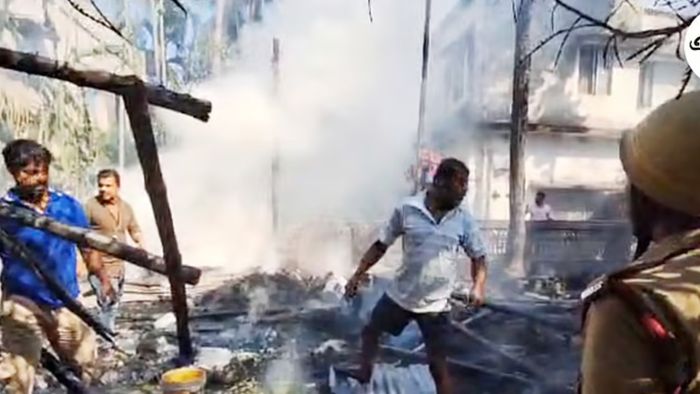 কল্যাণীর বাজি কারখানায় বিস্ফোরণ।