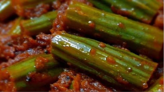 বসন্তে বাঁচাবে এই ডাঁটা, রোজ পাতে রাখলেই ফিট থাকবেন