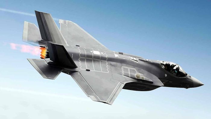 আমেরিকার থেকে F-35 যুদ্ধবিমান কিনলে ভারতের লাভ নাকি ক্ষতি? বুঝে নিন