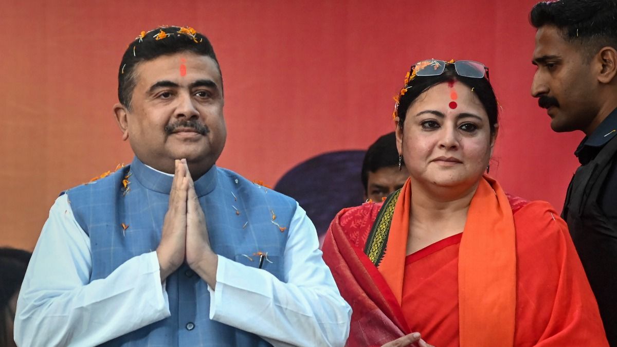  'চালাকি করে সাসপেন্ড,' দাবি অগ্নিমিত্রার, শুভেন্দুর বিরুদ্ধে স্বাধীকার ভঙ্গের নোটিশ শাসকদলের