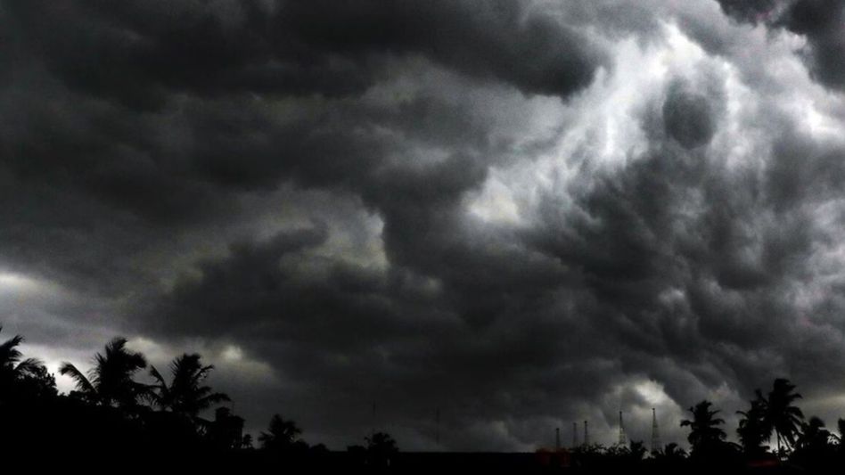 সপ্তাহজুড়ে দুর্যোগ-শিলাবৃষ্টি, কোন কোন জেলায় কখন? আবহাওয়ার স্পেশাল বুলেটিন সপ্তাহজুড়ে দুর্যোগ-শিলাবৃষ্টি, কোন কোন জেলায় কখন? আবহাওয়ার স্পেশাল বুলেটিন