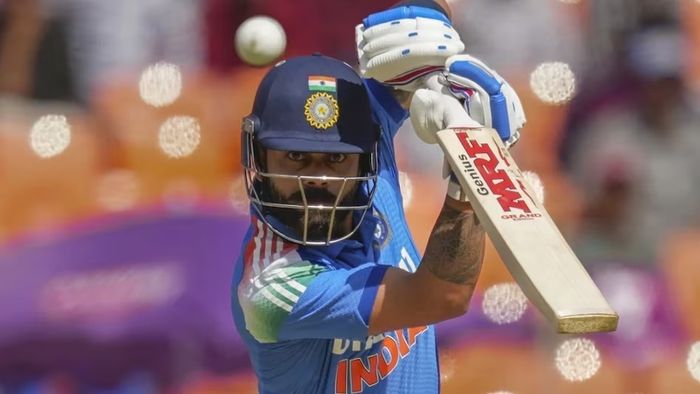 ১৪ হাজার ক্লাবে সচিন-সাঙ্গাকারার পাশে বিরাট কোহলি, সবাইকে ছাড়িয়ে গেলেন