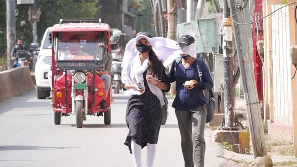 ৮ জেলায় গরম পড়া শুরু হচ্ছে, তাপমাত্রা লাফিয়ে বাড়বে, পূর্বাভাস হাওয়া অফিসের ৮ জেলায় গরম পড়া শুরু হচ্ছে, তাপমাত্রা লাফিয়ে বাড়বে, পূর্বাভাস হাওয়া অফিসের