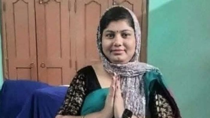 TMC নেত্রী লাভলিকে সরান হল পদ থেকে