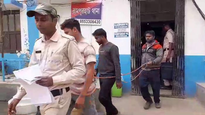 ভূমি ও রাজস্ব দফতরের নামে নকল চালান, রামপুরহাটে গ্রেফতার ৫