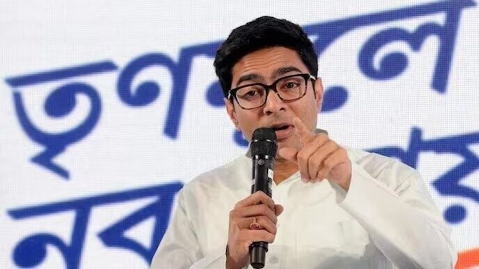 ২৬ সালে কি তিনিই মুখ্যমন্ত্রী? সব স্পষ্ট করে দিলেন অভিষেক বন্দ্যোপাধ্যায় ২৬ সালে কি তিনিই মুখ্যমন্ত্রী? সব স্পষ্ট করে দিলেন অভিষেক বন্দ্যোপাধ্যায়