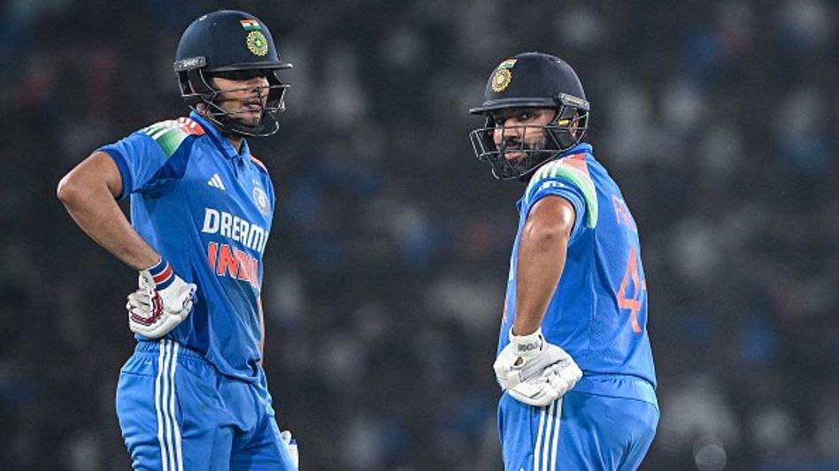 অনুশীলনে নেই রোহিত-গিল, নিউজিল্যান্ড ম্যাচে খেলতে পারবেন দুই ওপেনার? অনুশীলনে নেই রোহিত-গিল, নিউজিল্যান্ড ম্যাচে খেলতে পারবেন দুই ওপেনার?