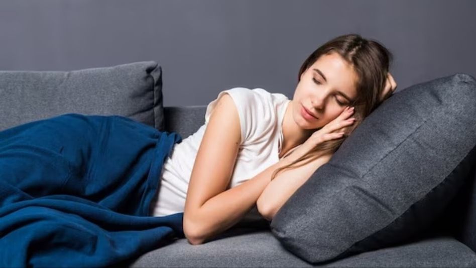 শোয়ার ৫ মিনিটের মধ্যেই ঘুমিয়ে পড়েন? এই গুরুতর সমস্যার লক্ষণ হতে পারে শোয়ার ৫ মিনিটের মধ্যেই ঘুমিয়ে পড়েন? এই গুরুতর সমস্যার লক্ষণ হতে পারে