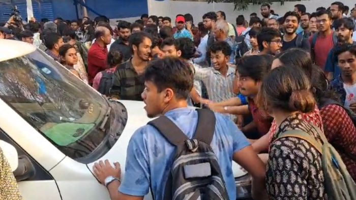 যাদবপুর কাণ্ড: রবি বিকেলে মিছিল বামেদের, সোমে কলেজ, বিশ্ববিদ্যালয়ে ধর্মঘটের ডাক