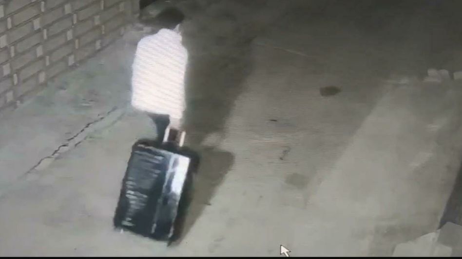 কংগ্রেস নেত্রীর দেহ ট্রলিতে ভরার আগে কী কী ঘটেছিল ওই ঘরে? হাড়-হিম করা বয়ান সচিনের কংগ্রেস নেত্রীর দেহ ট্রলিতে ভরার আগে কী কী ঘটেছিল ওই ঘরে? হাড়-হিম করা বয়ান সচিনের