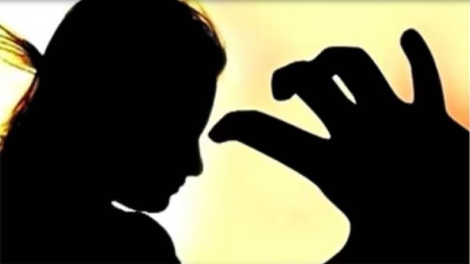 দাদুর যৌন লালসার শিকার নাতনি? বারাসতে চাঞ্চল্য দাদুর যৌন লালসার শিকার নাতনি? বারাসতে চাঞ্চল্য