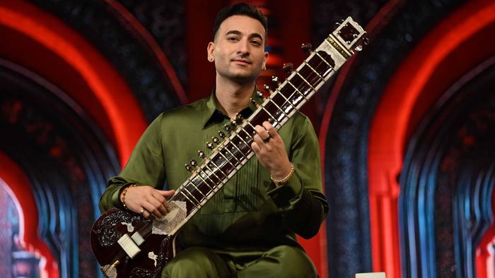 ইন্ডিয়া টুডে কনক্লেভ-এর মঞ্চে ঋষভ শর্মা