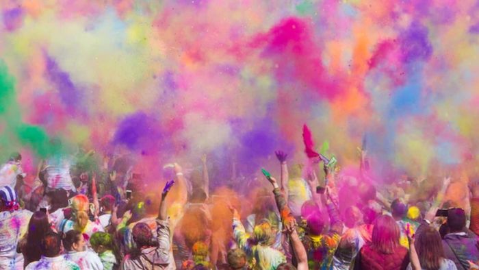 HOLI