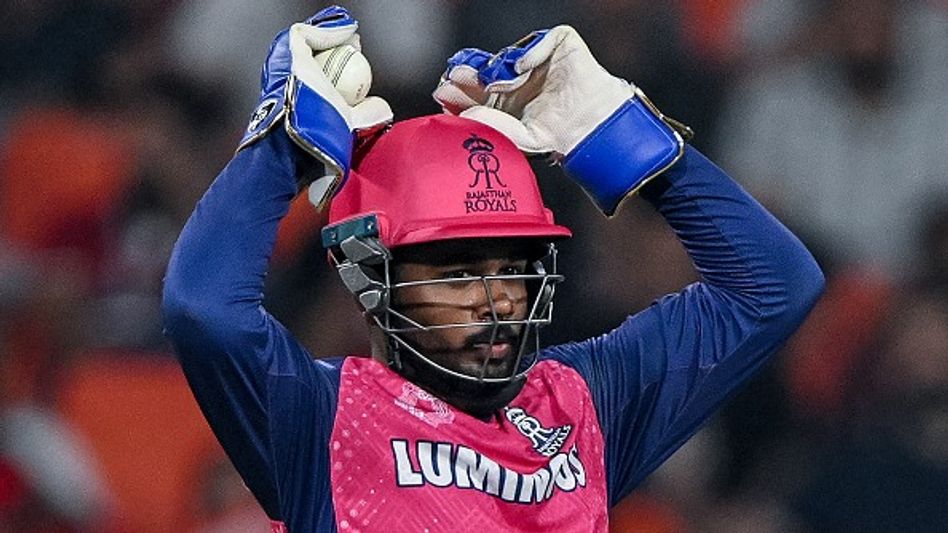 IPL শুরুর আগেই বিরাট ধাক্কা রাজস্থানের, উইকেটকিপিং করতে পারবেন সঞ্জু? IPL শুরুর আগেই বিরাট ধাক্কা রাজস্থানের, উইকেটকিপিং করতে পারবেন সঞ্জু?