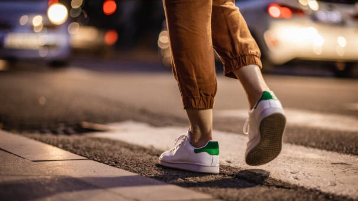 ডিনারের পরে মাত্র ১০ মিনিট হাঁটা, শরীরে এসব মিরাকল ঘটে