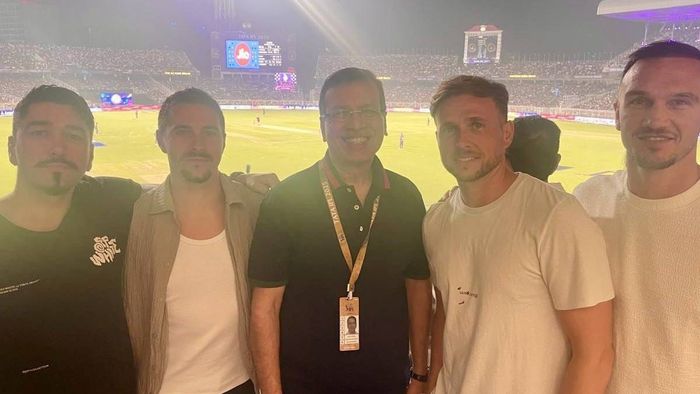 কেকেআর ম্যাচ দেখতে ইডেনে মোহনবাগান ফুটবলাররা