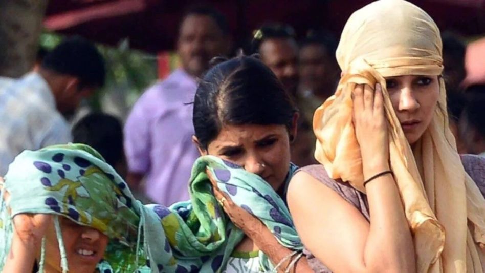 চলতি সপ্তাহেই দাবদাহে পুড়বে বাংলা, ৫ জেলার তাপমাত্রা ছুঁতে পারে ৩৫ ডিগ্রি চলতি সপ্তাহেই দাবদাহে পুড়বে বাংলা, ৫ জেলার তাপমাত্রা ছুঁতে পারে ৩৫ ডিগ্রি