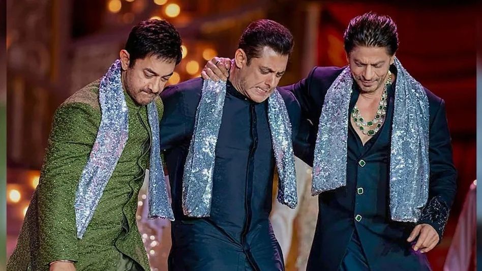 'প্রতিদ্বন্দ্বিতা- রেষারেষি ছিল', তিন খানের মধ্যে দূরত্ব নিয়ে সোজাসাপ্টা আমির  'প্রতিদ্বন্দ্বিতা- রেষারেষি ছিল', তিন খানের মধ্যে দূরত্ব নিয়ে সোজাসাপ্টা আমির