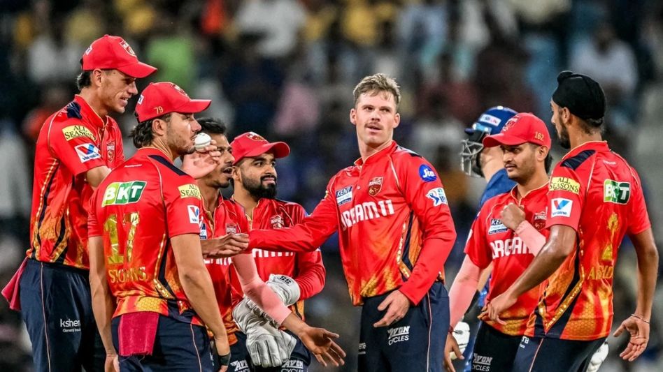 IPL-এর শুরুতেই চ্যাম্পিয়ন হওয়ার স্বপ্ন, কীভাবে সেলিব্রেট করবে পঞ্জাব কিংস? IPL-এর শুরুতেই চ্যাম্পিয়ন হওয়ার স্বপ্ন, কীভাবে সেলিব্রেট করবে পঞ্জাব কিংস?