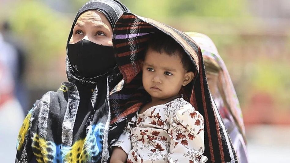 ক্রমেই বাড়ছে গরম, বৃষ্টির সম্ভাবনা আছে? যা জানালেন আবহাওয়াবিদরা ক্রমেই বাড়ছে গরম, বৃষ্টির সম্ভাবনা আছে? যা জানালেন আবহাওয়াবিদরা