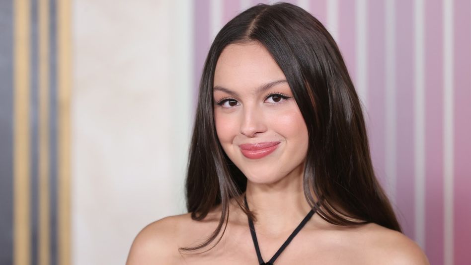 মাথার সামনের চুল গজানোর উপায়: ঘরোয়া টোটকায় মিলবে উপকার মাথার সামনের চুল গজানোর উপায়: ঘরোয়া টোটকায় মিলবে উপকার