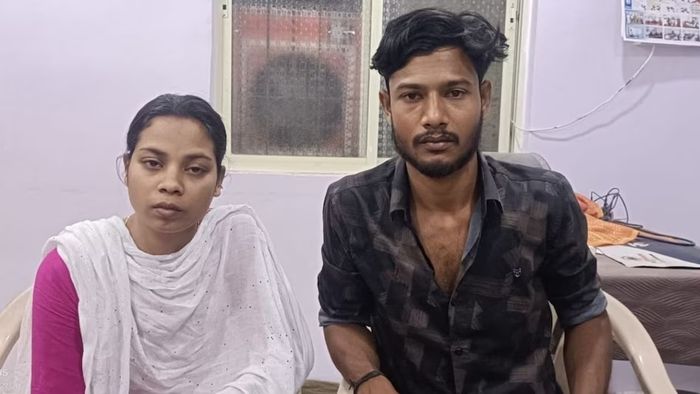 আটক দম্পতি।