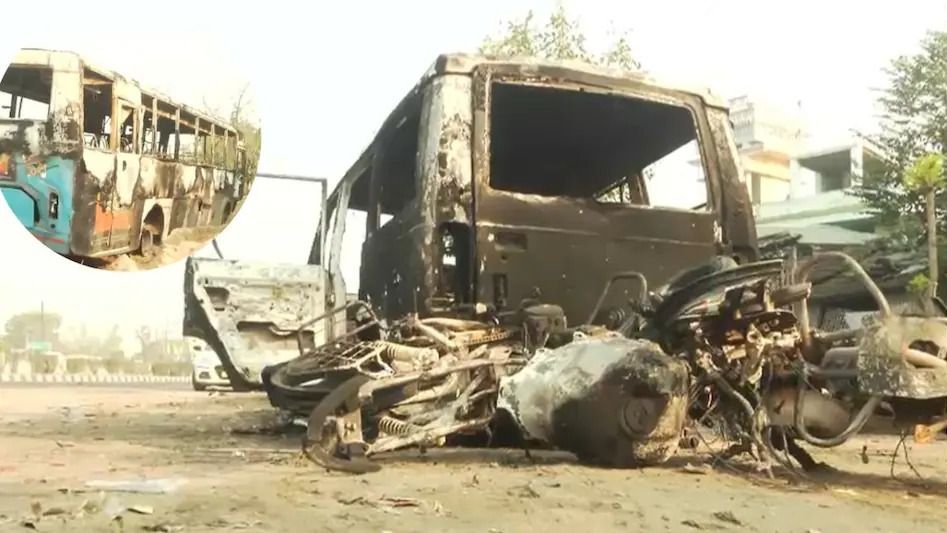 মুর্শিদাবাদে অশান্তির ছবি।