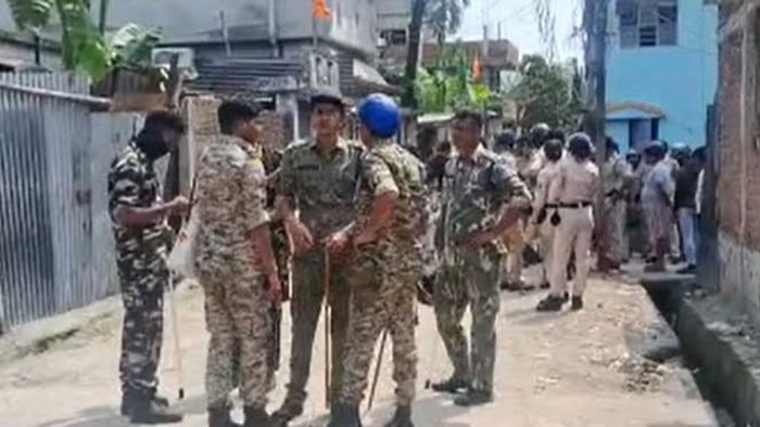 শিলিগুড়ির জ্যোতিনগরে দুই গোষ্ঠীর সংঘর্ষে উত্তেজনা, মুর্শিদাবাদে বদলি আটকে গেল এএসিপি