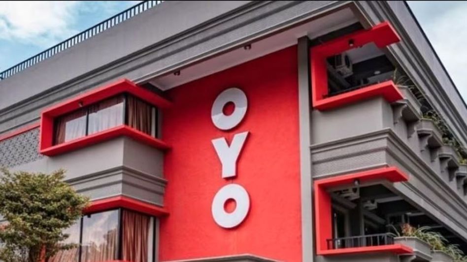 গার্লফ্রেন্ডকে নিয়ে OYO-তে ইঞ্জিনিয়ার, বাথরুম থেকে ফিরেই সোজা জেলে যুবতী গার্লফ্রেন্ডকে নিয়ে OYO-তে ইঞ্জিনিয়ার, বাথরুম থেকে ফিরেই সোজা জেলে যুবতী