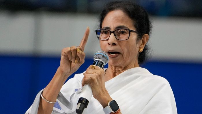 মুর্শিদাবাদ আবহে আজ ইমাম মোয়াজ্জেমদের অনুষ্ঠানে মমতা