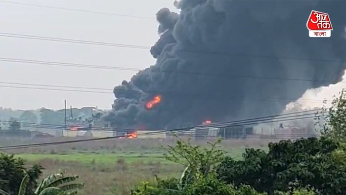 ডোমজুড়ে রাসায়নিক কারখানায় বিধ্বংসী আগুন