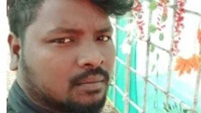 যুবকের মৃত্যু ঘিরে রহস্য।