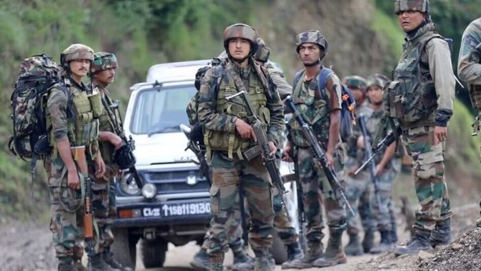 কাশ্মীর সেনার তল্লাশি অভিযান অব্যাহত