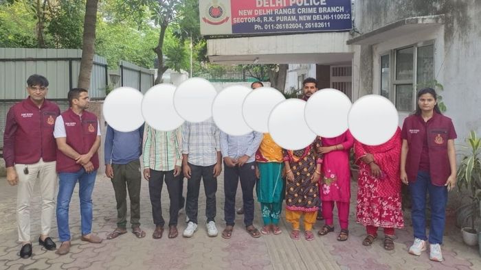 একসঙ্গে ১৩ জন বাংলাদেশি পুলিশের জালে, ২ বছর ধরে অবৈধ ভাবে বসবাস