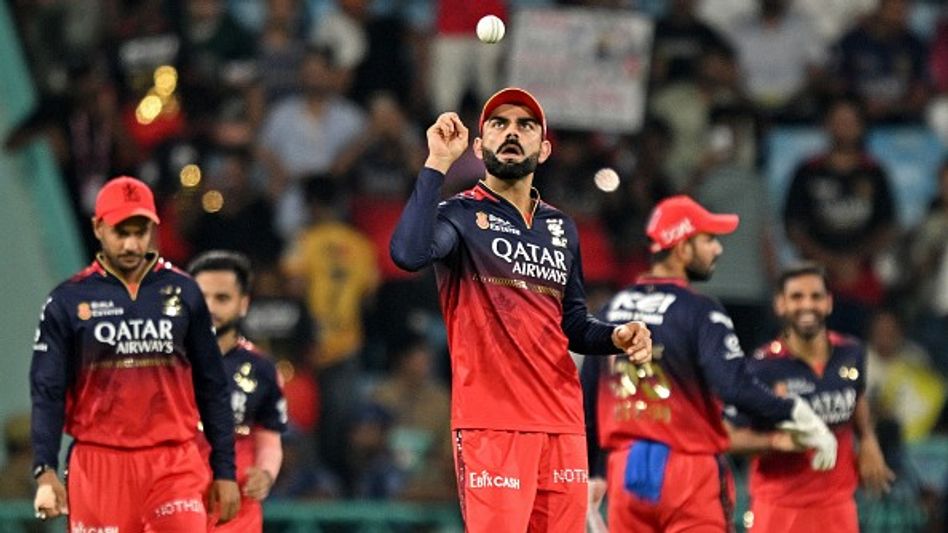 দাপট দেখিয়ে ৯ বছর পর ফাইনালে RCB, ১০ ওভার বাকি থাকতেই লক্ষ্যে বিরাটরা দাপট দেখিয়ে ৯ বছর পর ফাইনালে RCB, ১০ ওভার বাকি থাকতেই লক্ষ্যে বিরাটরা