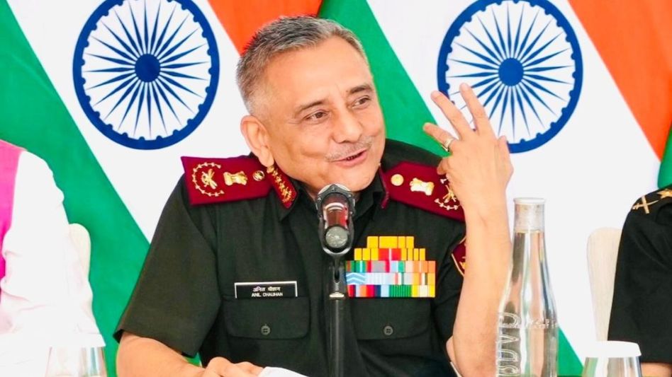 'পাকিস্তানের ৩০০ কিমি ভিতরে ঢুকে...', সন্ত্রাসের বিরুদ্ধে ভারতের নতুন 'রেড লাইন' স্পষ্ট করলেন CDS 'পাকিস্তানের ৩০০ কিমি ভিতরে ঢুকে...', সন্ত্রাসের বিরুদ্ধে ভারতের নতুন 'রেড লাইন' স্পষ্ট করলেন CDS