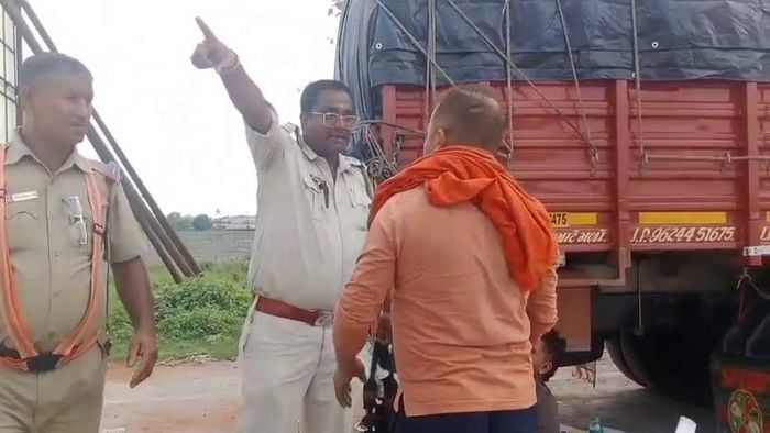 ভিডিওর স্ক্রিনগ্র্যাব।