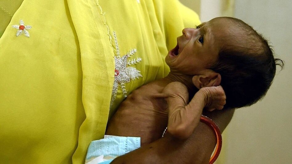 ভারতের বড় অংশের মানুষের খাবারে টান, জলবায়ু পরিবর্তনের প্রভাব শুরু? ভারতের বড় অংশের মানুষের খাবারে টান, জলবায়ু পরিবর্তনের প্রভাব শুরু?