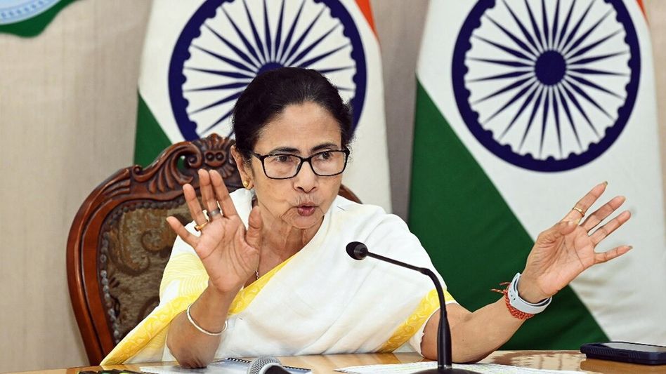 আরও ৭৬টি নতুন জাতিকে OBC শ্রেণিভূক্ত করার সিদ্ধান্ত মমতার, কী স্ট্র্যাটেজি? আরও ৭৬টি নতুন জাতিকে OBC শ্রেণিভূক্ত করার সিদ্ধান্ত মমতার, কী স্ট্র্যাটেজি?