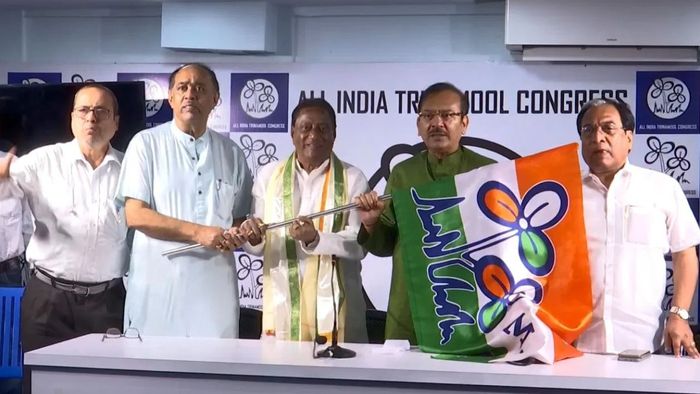 অতি পরিচিত নেতার TMC-তে যোগ, উত্তরবঙ্গে বিরাট ভাঙন কংগ্রেসের