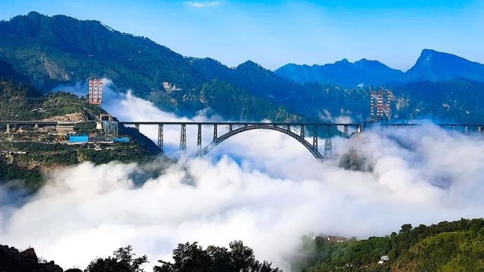 কাশ্মীরের ওই রেলব্রিজটিতে চিনের নজর পড়েছে? পাকিস্তানের মদতে চলছে তথ্য সংগ্রহ