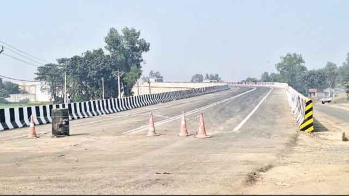 রিল বানাতে গিয়ে প্রাণ গেল, মালদার ফ্লাইওভারে ফের কিশোরদের বিপদঘণ্টা