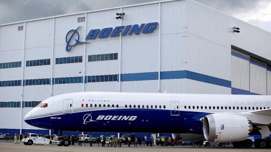 আবার Boeing ড্রিমলাইনার, মাঝ আকাশে বিপত্তি হায়দরাবাদগামী বিমানে, জরুরি অবতরণ আবার Boeing ড্রিমলাইনার, মাঝ আকাশে বিপত্তি হায়দরাবাদগামী বিমানে, জরুরি অবতরণ