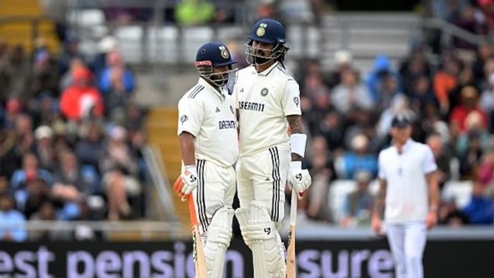 ইংল্যান্ডের সামনে লক্ষ্য ৩৭১ হাতে ১০ উইকেট, জয়ের গন্ধ পাচ্ছে ভারত