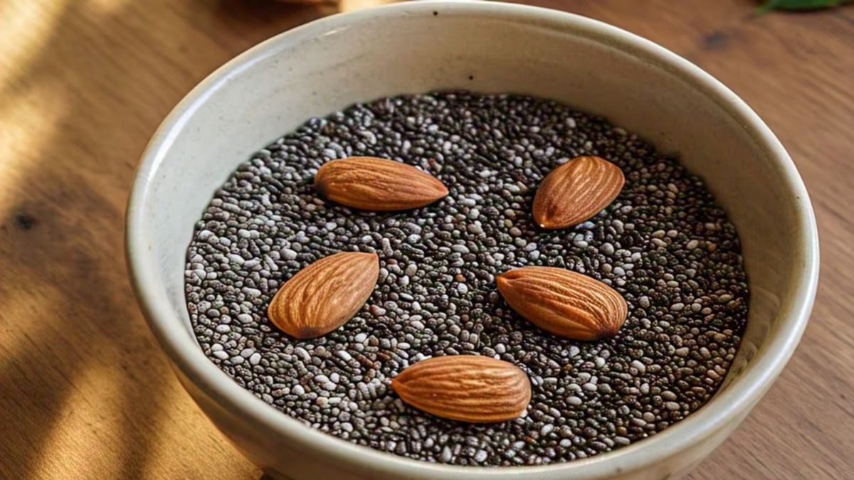 ভেজানো চিয়া বীজ না আমন্ড, কোনটা বেশি উপকারী? খাওয়ার আগে জানুন ভেজানো চিয়া বীজ না আমন্ড, কোনটা বেশি উপকারী? খাওয়ার আগে জানুন