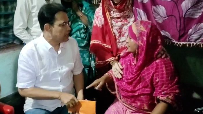 তামান্নার মায়ের সঙ্গে হুমায়ূন কবির